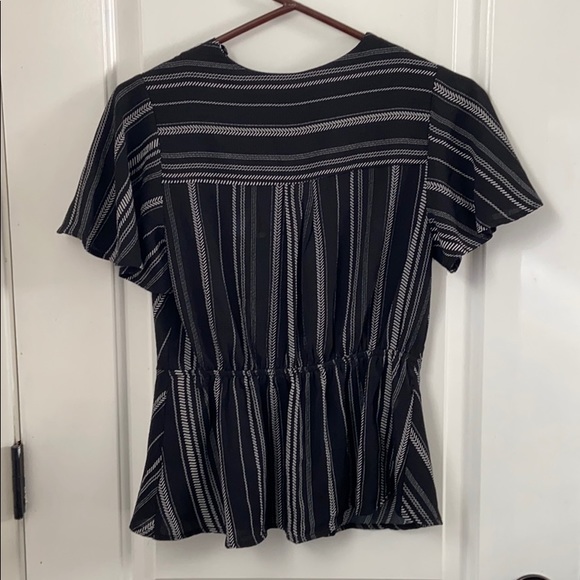 Patterned Blouse - Picture 4 of 4